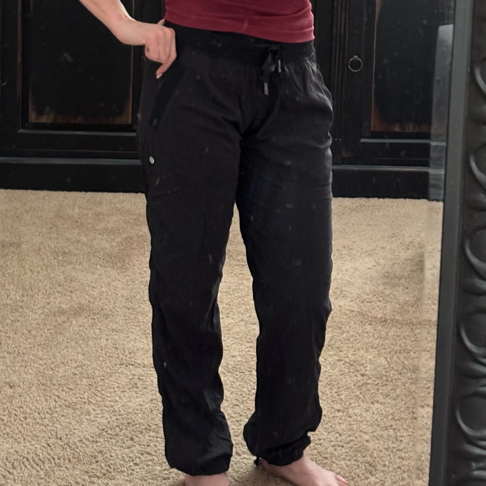 Luluemon Joggers - SZ. 8